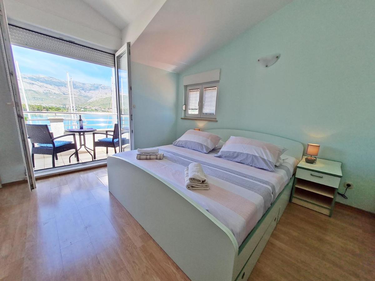 Rooms And Apartments Porat Stobreč Extérieur photo